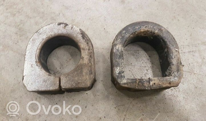 Volkswagen Scirocco Staffa di montaggio della cremagliera dello sterzo 171419884