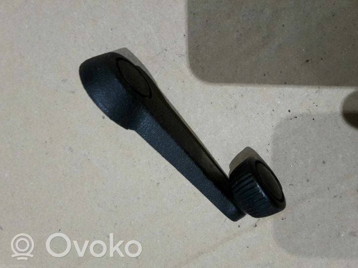 Volkswagen Golf I Front door window winding handle 111837579B