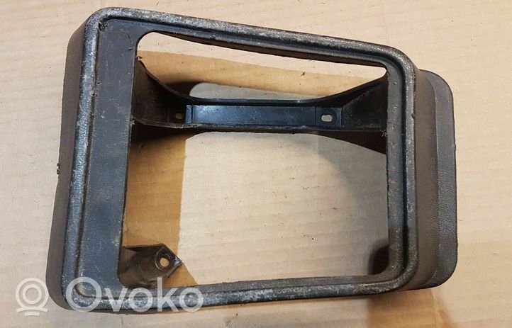 Volkswagen Golf I Kita centrinė konsolės (tunelio) detalė 171863275E