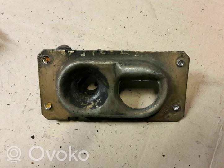 Volkswagen Golf II Engine bonnet/hood lock/catch 191823509