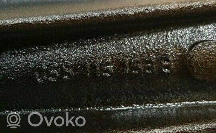Volkswagen Caddy Pompe à huile 055115153B