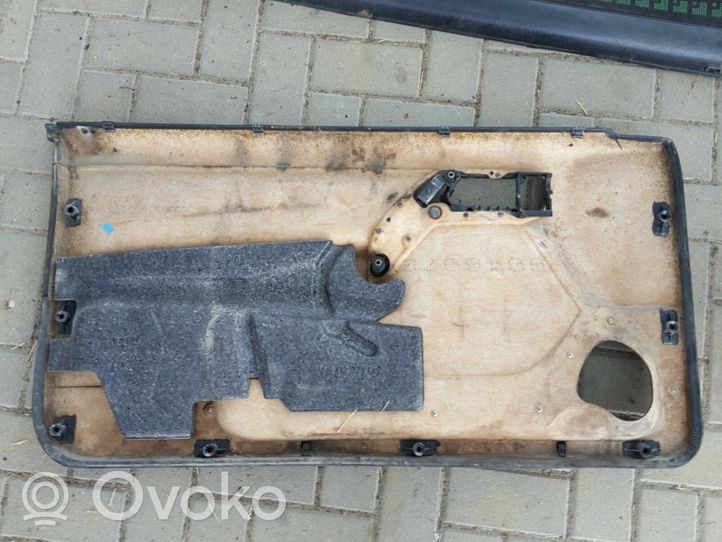 Volkswagen Golf III Kit garniture de panneaux intérieur de porte 1H4