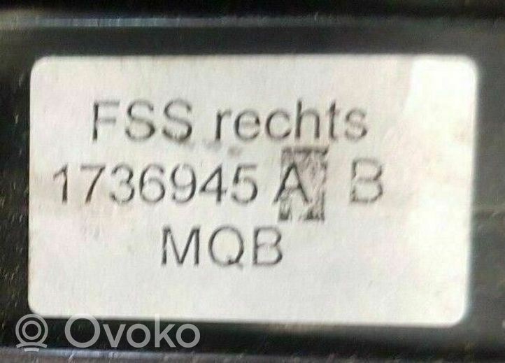 Audi A3 S3 8V Silniczek szyberdachu 1736945