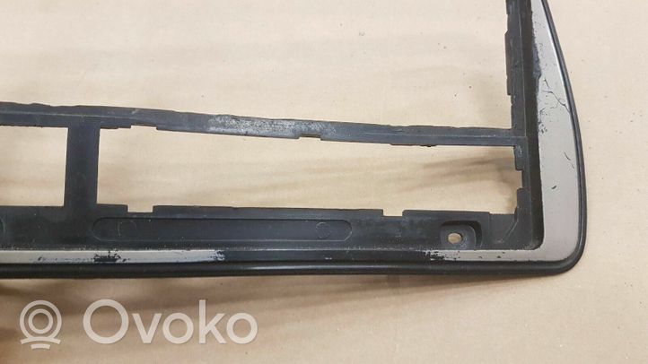 Volkswagen Jetta I Panelės apdaila 321867241E