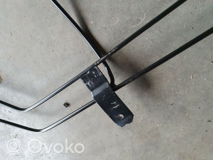 Volkswagen Jetta I Seat frame 161885305