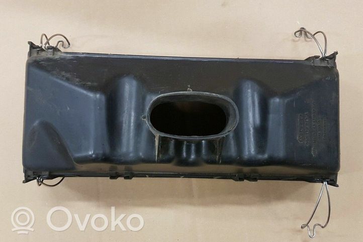 Volkswagen Caddy Obudowa filtra powietrza 068129613A