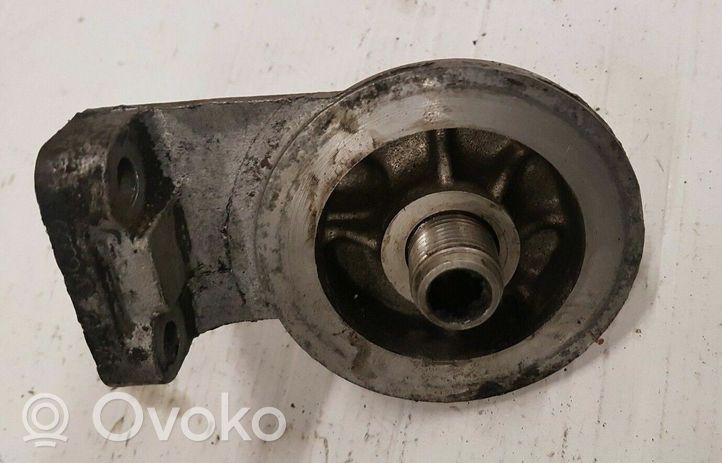 Volkswagen Scirocco Supporto di montaggio del filtro dell’olio 068115417R