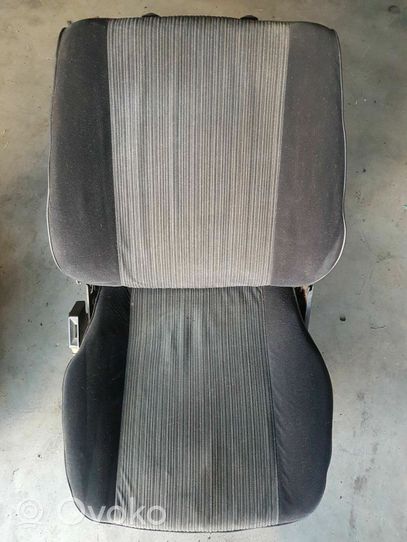 Volkswagen Golf I Front driver seat 171