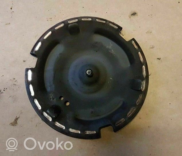 Volkswagen Golf I Siłownik sprzęgła / Wysprzęglik 055141124B