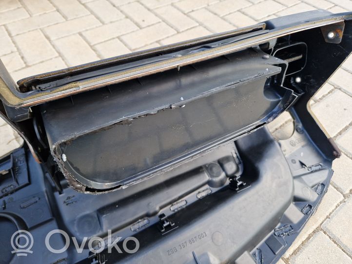 Volkswagen PASSAT B3 Panelė 357857003