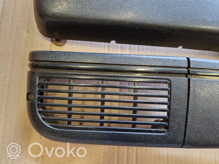 Volkswagen Golf I Etuoven säilytystasku/laatikko 171867134