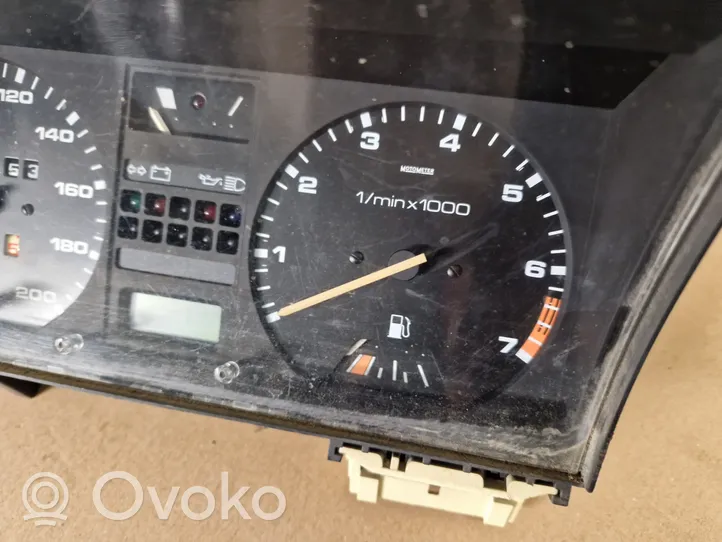 Volkswagen Scirocco Speedometer (instrument cluster) 533919033DF