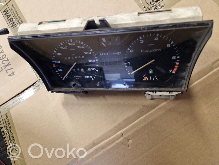 Volkswagen Scirocco Tachimetro (quadro strumenti) 321919033PN