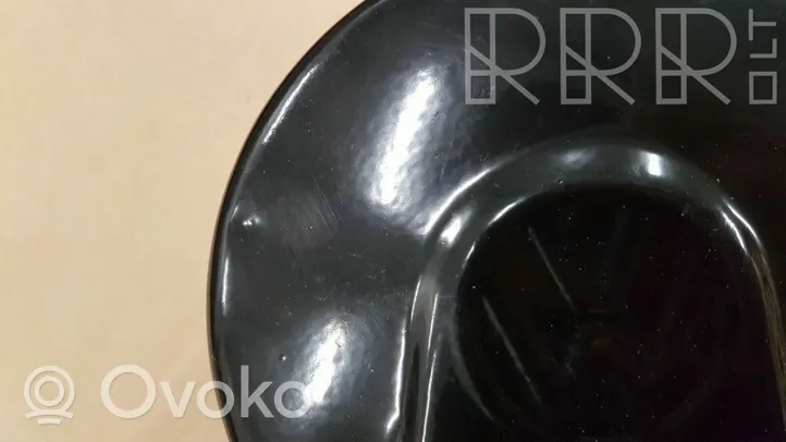 Volkswagen Scirocco Osłona paska / łańcucha rozrządu 055109107B