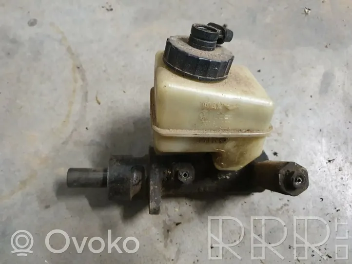 Volkswagen Scirocco Główny cylinder hamulca 533611301