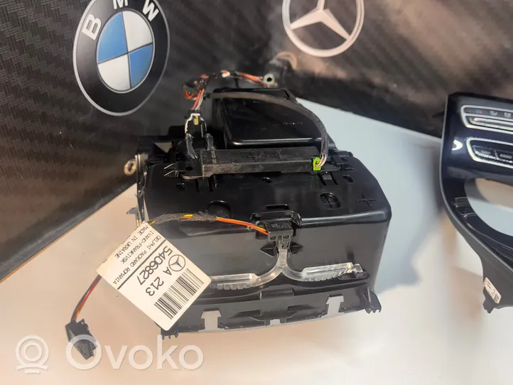 Mercedes-Benz E W213 Vaihteenvalitsimen kehys verhoilu muovia A2136806500