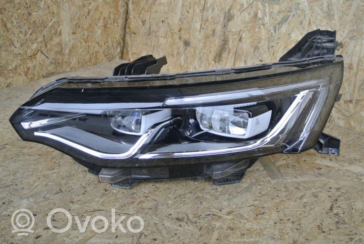 Renault Koleos I Передняя фара 260602488R