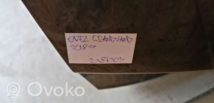 Opel Grandland X Takaluukun/tavaratilan kansi YP00018477