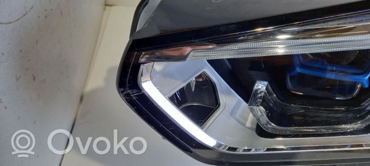 BMW X6 G06 Lampa przednia 7933339