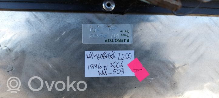 Mitsubishi L200 Tailgate/trunk/boot lid 