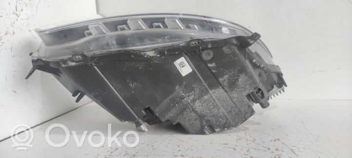 Volvo XC40 Phare frontale 31446784