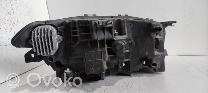 Volvo XC90 Lampa przednia 32228688