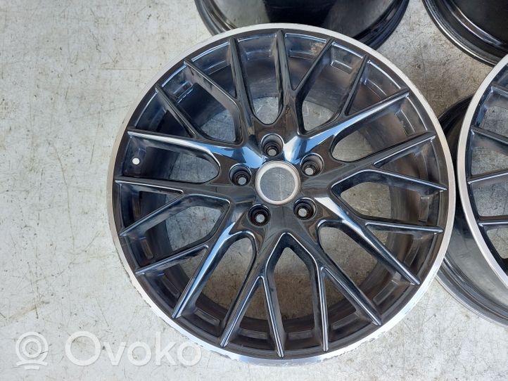 Porsche Panamera (971) R21 alloy rim 971601025