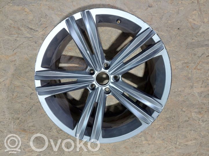 5NA601025 Volkswagen Tiguan R19 alloy rim, 140.00 € | RRR