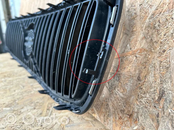 Volvo S90, V90 Maskownica / Grill / Atrapa górna chłodnicy 31425412