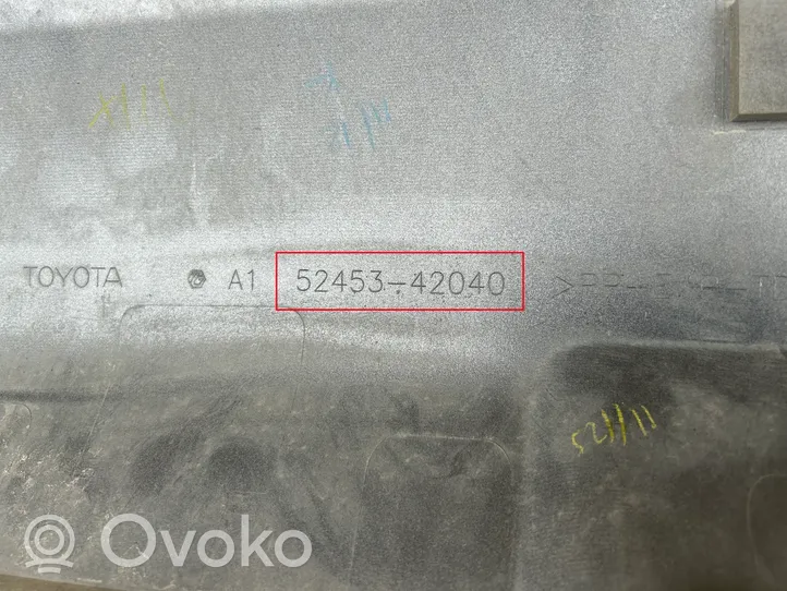 Toyota RAV 4 (XA50) Takapuskurin alaosan lista 5245342040