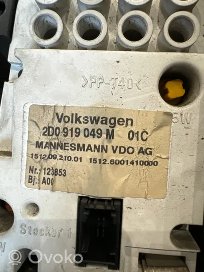 Volkswagen II LT Tachimetro (quadro strumenti) 2D0919049M