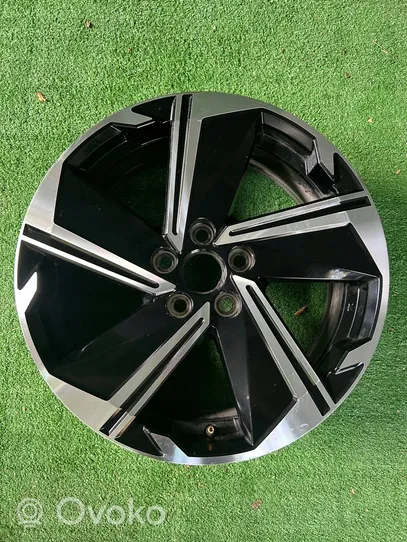 Mitsubishi Lancer X R18 alloy rim 