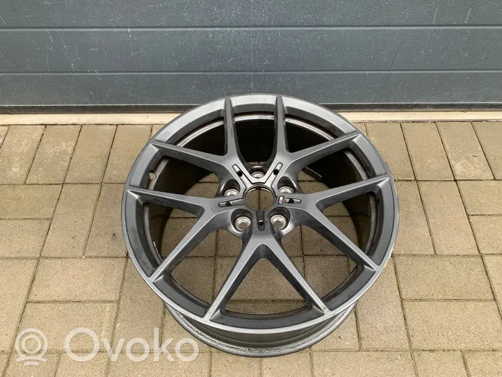 BMW M5 R18 alloy rim 