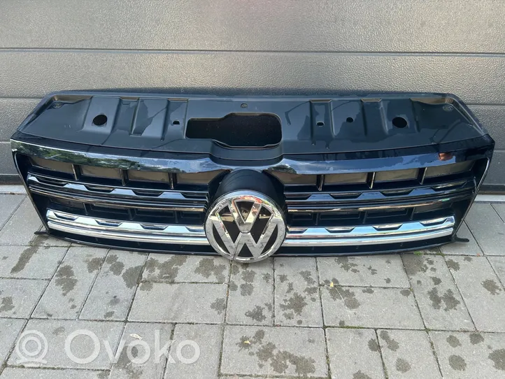 Volkswagen Amarok Atrapa chłodnicy / Grill 