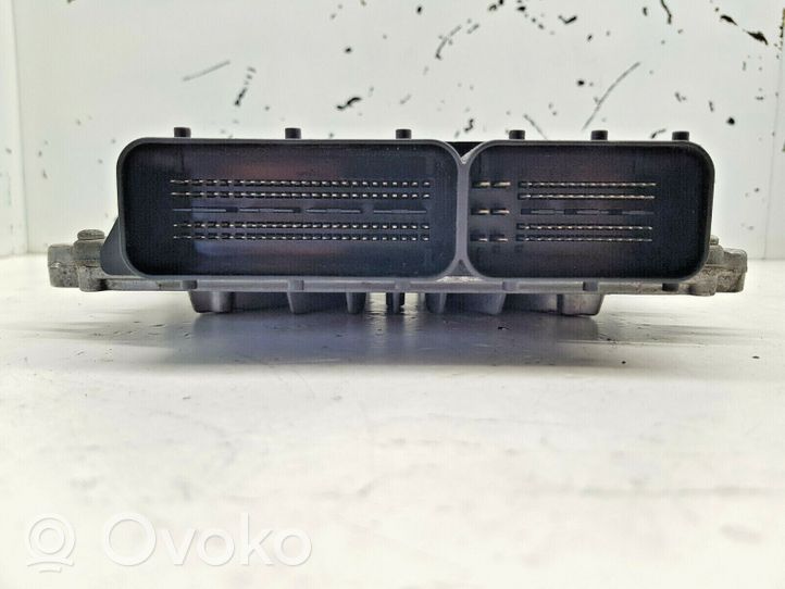 Volvo XC70 Moottorin ohjainlaite/moduuli (käytetyt) 30729826A
