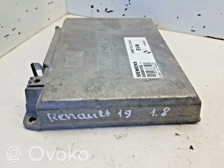 Renault 19 Sterownik / Moduł ECU S100811102F