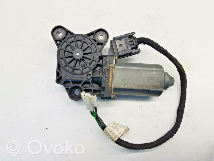 Mercedes-Benz C AMG W203 Front door window regulator motor 119651105