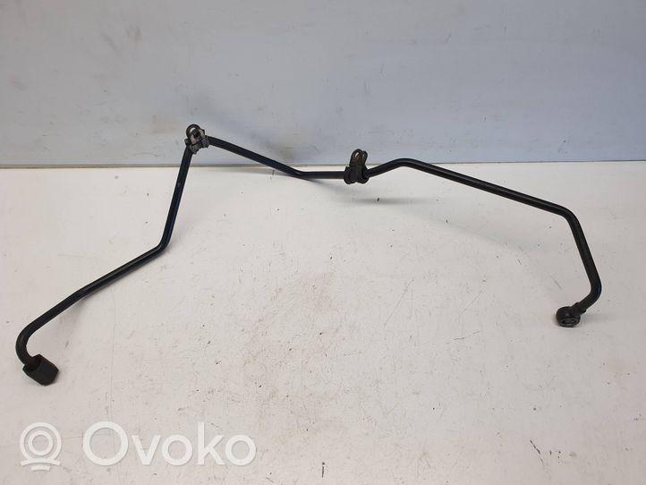 Volkswagen PASSAT B5.5 Fuel line pipe 