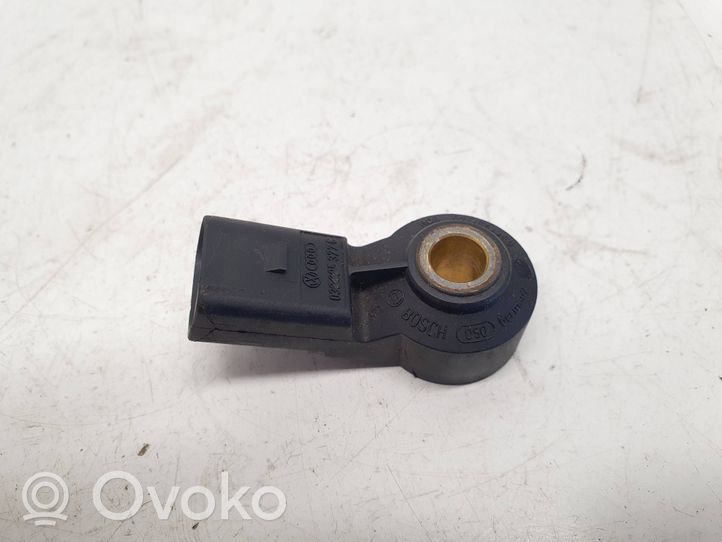 Volkswagen Touareg I Detonation knock sensor 0261231146