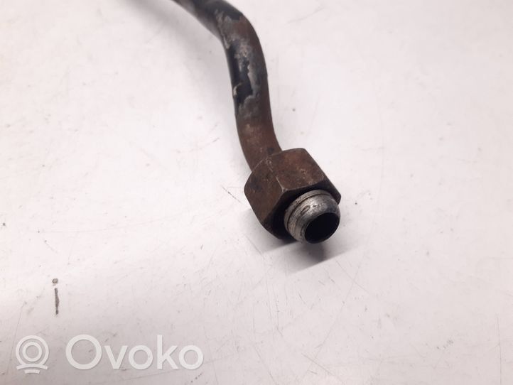 Volvo V70 Tubo flessibile del radiatore dell’olio del cambio 4F0317818A