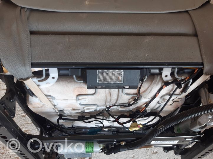 Audi A4 S4 B7 8E 8H Sedile anteriore del passeggero 