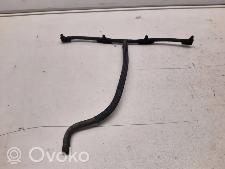 Opel Zafira C Fuel return line/hose 