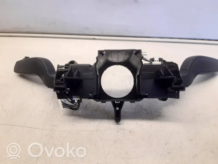 Audi A1 Leva/interruttore dell’indicatore di direzione e tergicristallo 8X0953501B