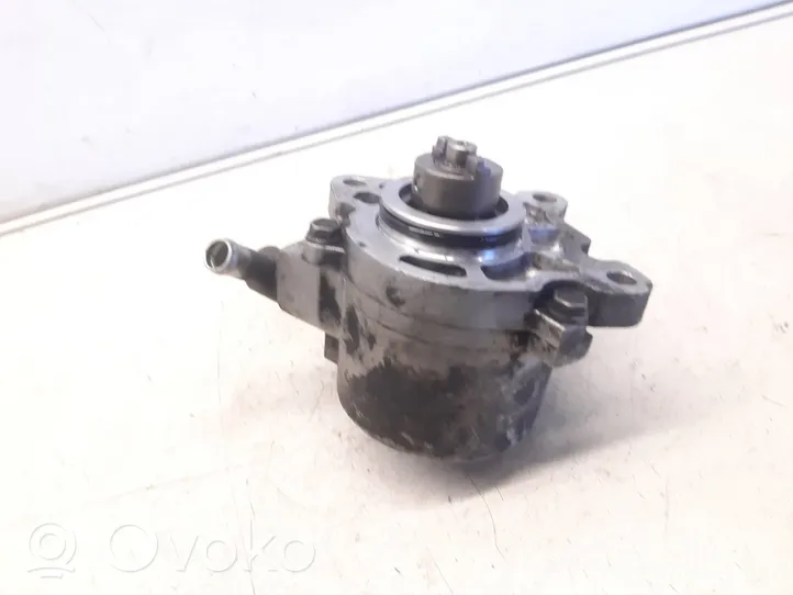 Mitsubishi Galant Vacuum pump 