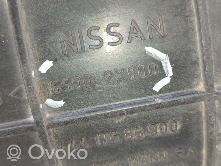 Nissan Terrano Ilmansuodattimen kotelo 