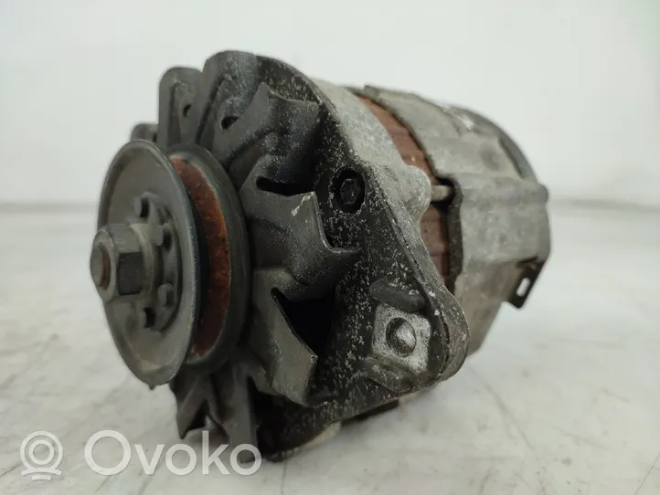 Volkswagen Polo II 86C 2F Alternator 