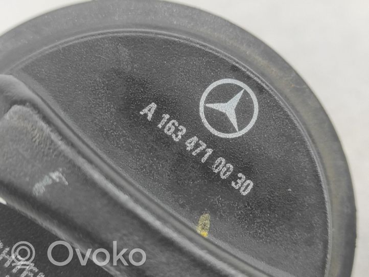 Mercedes-Benz ML W163 Polttoainesäiliön korkki 