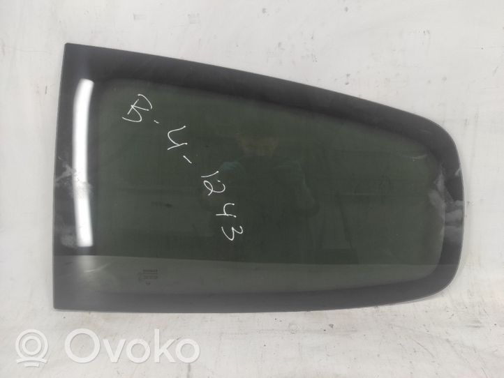 Renault Twingo II Rear door window glass 