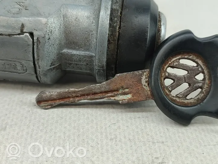 Volkswagen Jetta II Ignition lock 