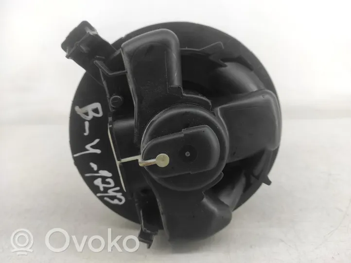 Renault Twingo II Heater fan/blower 